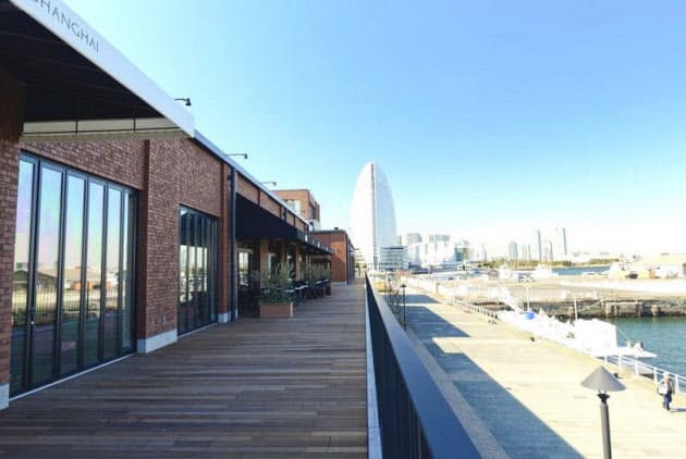 海沿いの倉庫街に誕生 横浜 新スポットの注目グルメ Nikkei Style