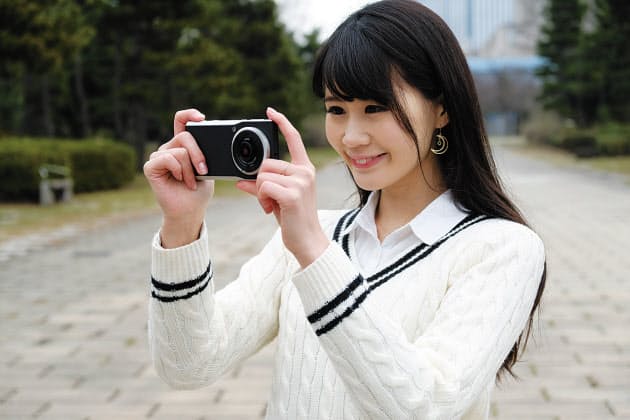 通信対応がデジカメの常識へ Sns連携でパナ先行 Nikkei Style