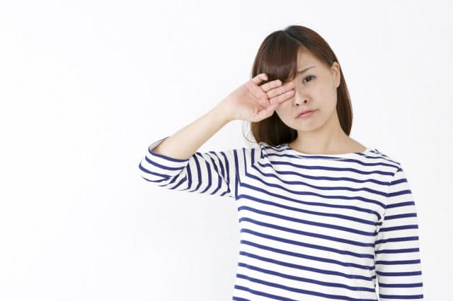 頭痛の原因がまぶたに 垂れてきたら要注意 Nikkei Style 頭痛の原因がまぶたに 垂れてきたら要注意 Nikkei Style