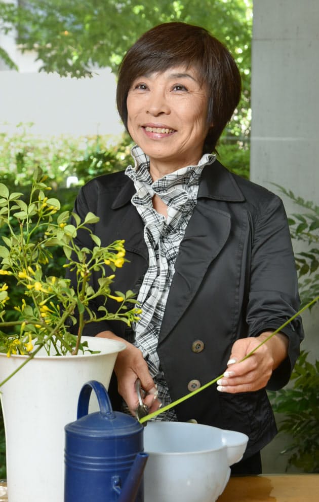 切り花は生き物 毎日ケアで鮮度を伸ばす Nikkei Style 切り花は生き物 毎日ケアで鮮度を伸ばす Nikkei Style