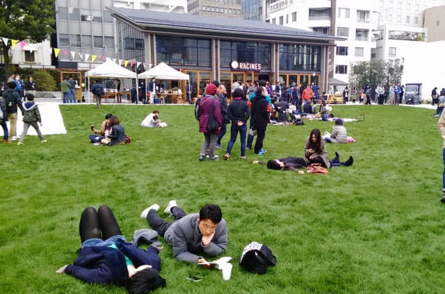 公園は誰のもの 禁止 やめて新ルール模索 Nikkei Style 公園は誰のもの 禁止 やめて新ルール模索 Nikkei Style