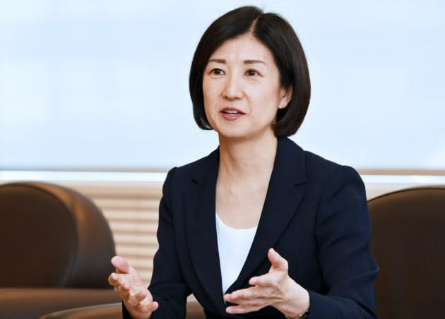 ドジな銀行員だった 家具や姫 大塚家具の久美子社長 日経bizgate ドジな銀行員だった 家具や姫 大塚家具の久美子社長 日経bizgate