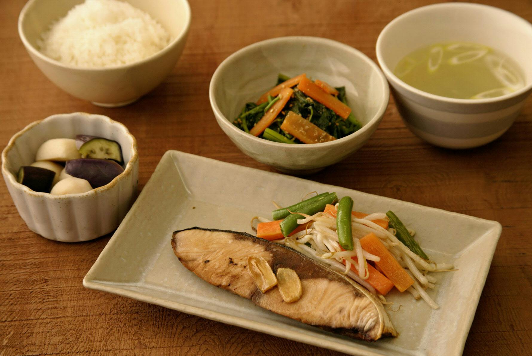 高脂血症対策 まず食事から 野菜 魚を多めに Nikkei Style 高脂血症対策 まず食事から 野菜 魚を多めに Nikkei Style