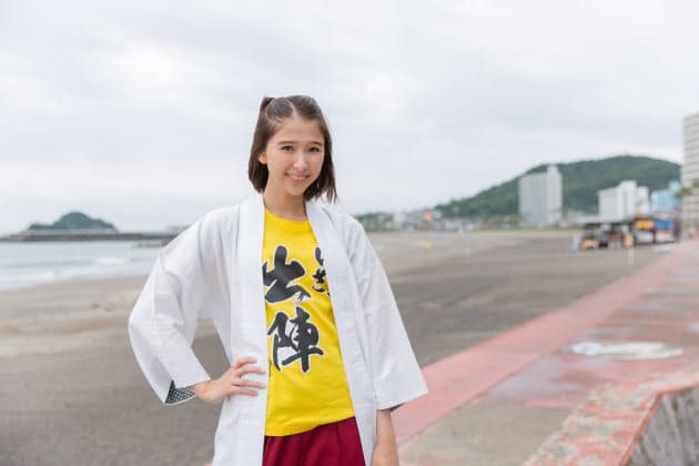 パキッと原色 ももクロ衣装に万祝どう 動画あり Nikkei Style パキッと原色 ももクロ衣装に万祝どう 動画あり Nikkei Style