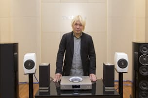 ごろ寝でパソコンは快適 6000円デスクでトライ Mono Trendy Nikkei Style