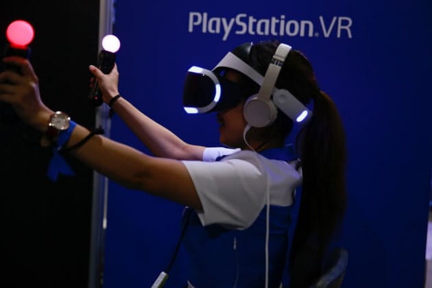 ソニー Htcのキーパーソンに聞くvrの可能性 Nikkei Style ソニー Htcのキーパーソンに聞くvrの可能性 Nikkei Style