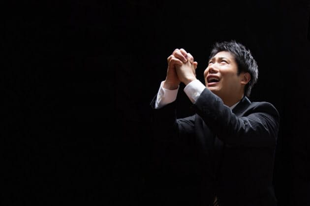 泣きつく は英語でどう言う Nikkei Style