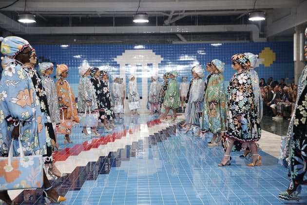 激変するファッションショー Nyコレクション報告 Nikkei Style 激変するファッションショー Nyコレクション報告 Nikkei Style