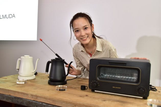 コーヒーをおいしく入れるポット 女優 奈津子が体験 Mono Trendy Nikkei Style