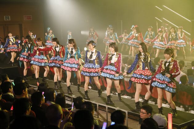 Hkt48 ライブに独自の魅力 指原莉乃が曲目リスト Nikkei Style Hkt48 ライブに独自の魅力 指原莉乃が曲目リスト Nikkei Style