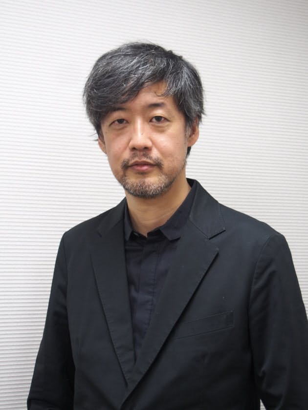 未来の妻から 恥ずかしくないの 海賊とよばれた男 監督の裏口人生とは Nikkei Style 未来の妻から 恥ずかしくないの 海賊とよばれた男 監督の裏口人生とは Nikkei Style