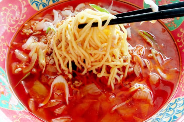 勝浦タンタンメン 行列してでも食べたい真っ赤な激辛 Nikkei Style