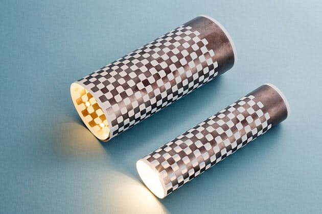 丸めるだけで点灯する 魔法の紙 誕生秘話を聞く Nikkei Style 丸めるだけで点灯する 魔法の紙 誕生秘話を聞く Nikkei Style