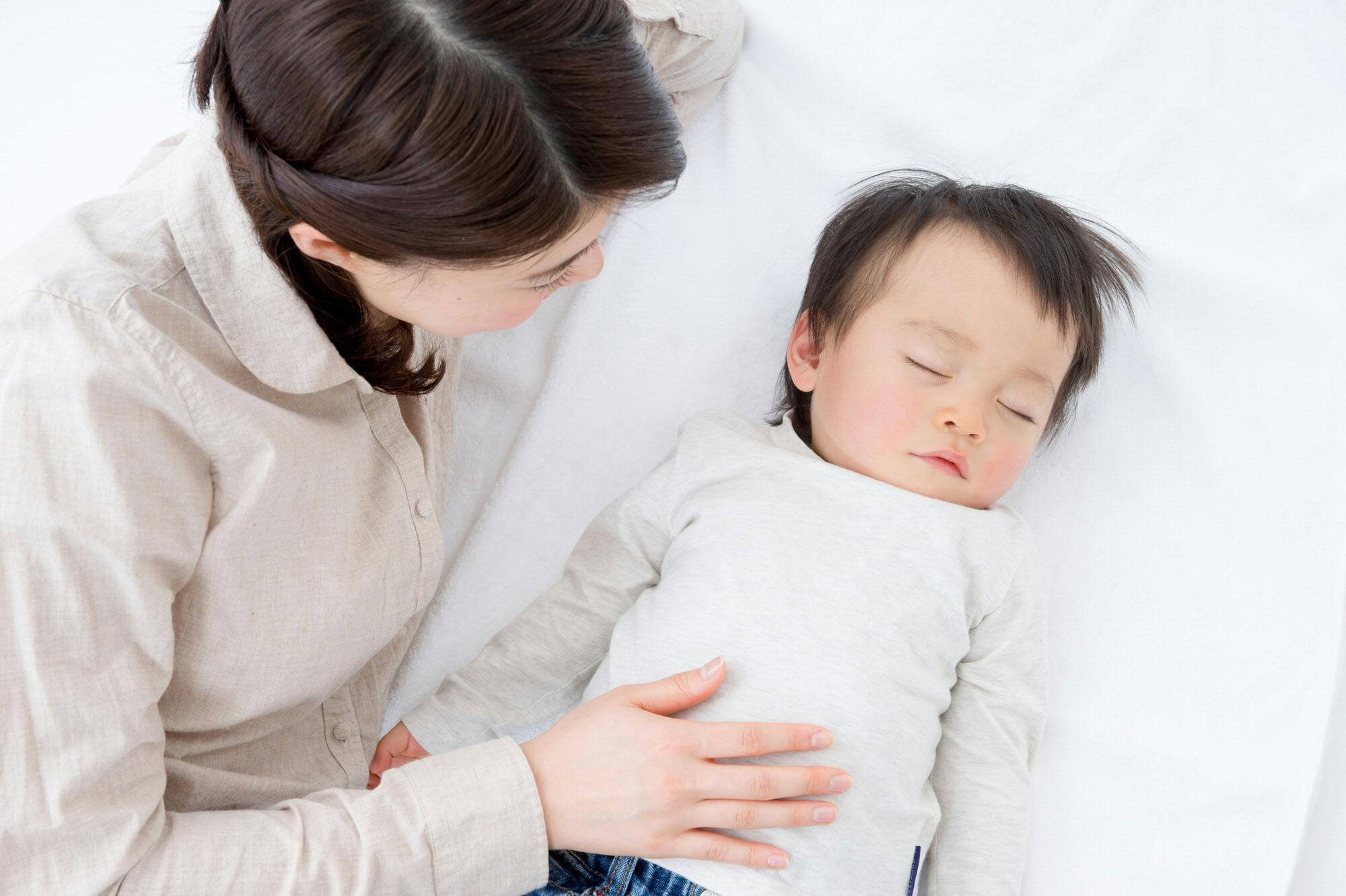 妊婦の睡眠 生活リズム 胎児の成長に大切な理由 ナショジオ Nikkei Style