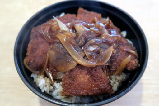想定外 のカツ丼に驚く 岐阜はまちごとに独自の味 グルメクラブ Nikkei Style