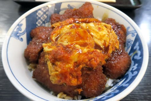 想定外 のカツ丼に驚く 岐阜はまちごとに独自の味 グルメクラブ Nikkei Style