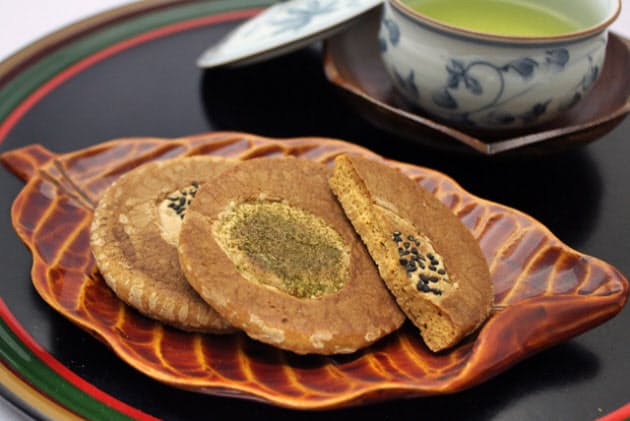 ポンと膨らむ ぽんせん 空気圧でせんべいづくり グルメクラブ Nikkei Style