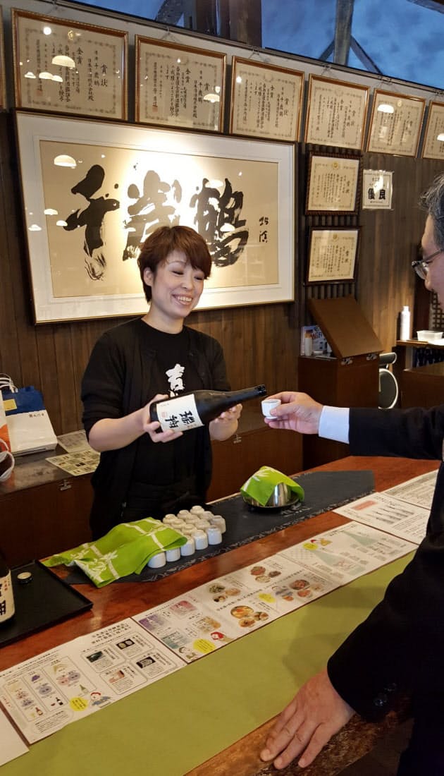 レトロな北海道酒蔵巡りの旅 無料試飲や蔵元限定酒も Nikkei Style