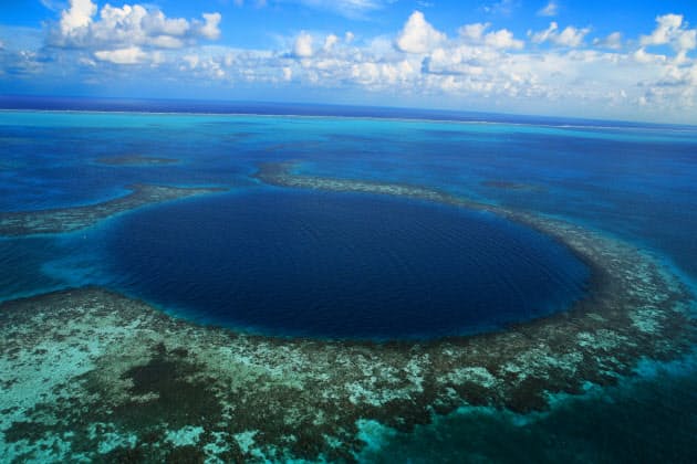 カリブ海にぽっかり 青い穴 中米ベリーズ神秘の旅 トラベル Nikkei Style