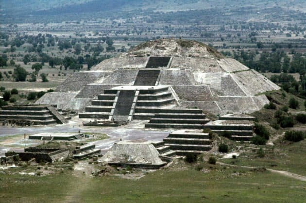 謎の地下トンネルを発見 メキシコ 死のピラミッド Nikkei Style 謎の地下トンネルを発見 メキシコ 死のピラミッド Nikkei Style
