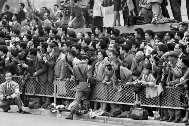 物静かな日本人の熱狂に驚き 仏写真家が見た東京五輪 Nikkei Style 物静かな日本人の熱狂に驚き 仏写真家が見た東京五輪 Nikkei Style