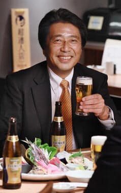 サントリー 小島社長 北の大地 制した樽作戦 日経bizgate サントリー 小島社長 北の大地 制した樽作戦 日経bizgate