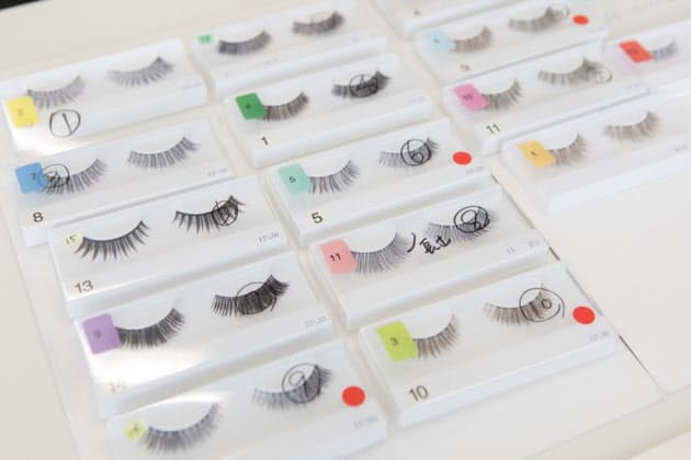 がんと闘う人につけまつげを 乳がん経験者が患者支援 Woman Smart Nikkei Style