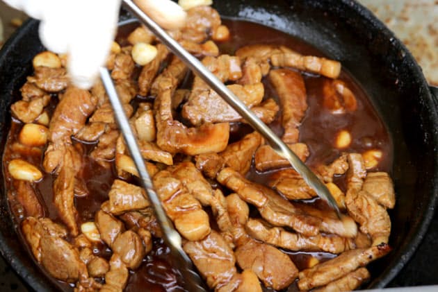 分厚いステーキ 豚肉なら週イチでも 四日市とんてき Nikkei Style 分厚いステーキ 豚肉なら週イチでも 四日市とんてき Nikkei Style