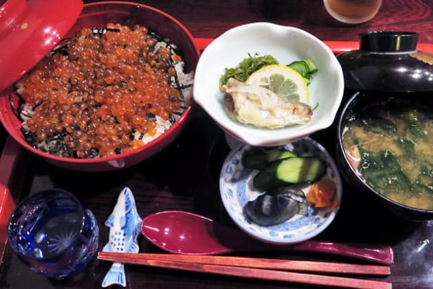 新潟 村上のサケ料理 骨も皮もありがたく食べ尽くす Nikkei Style