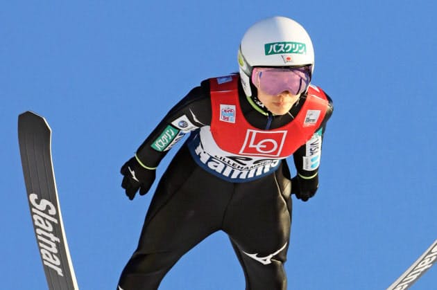 スキージャンプ女子 高梨沙羅さんに聞く10のこと Nikkei Style スキージャンプ女子 高梨沙羅さんに聞く10のこと Nikkei Style