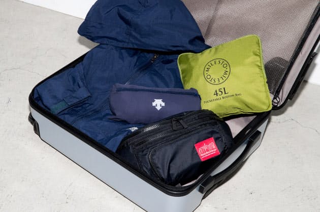 今や旅行の必需品 たためる バッグ ウエア4選 Mono Trendy Nikkei Style