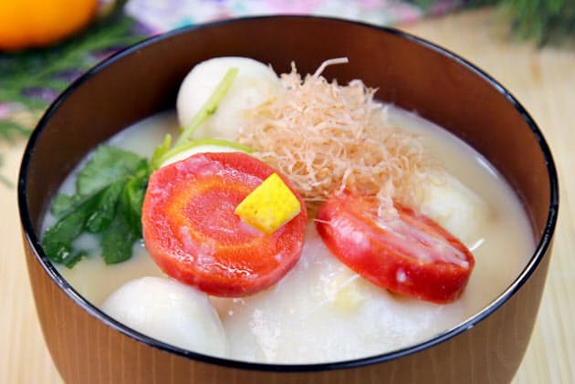ご当地雑煮 懐かしい故郷の味 各地各様の縁起担ぎ Nikkei Style ご当地雑煮 懐かしい故郷の味 各地各様の縁起担ぎ Nikkei Style
