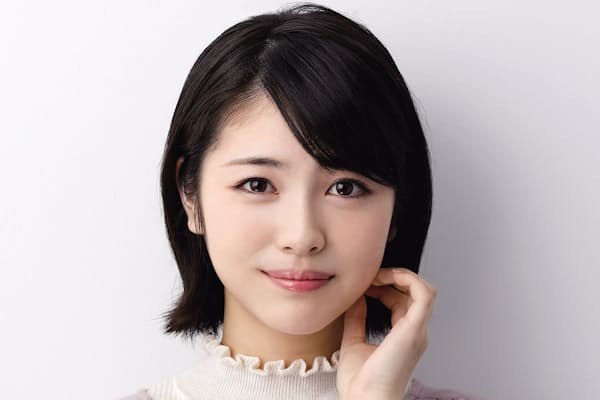 朝ドラの新主役 永野芽郁 18歳のすべて を注ぐ アート レビュー Nikkei Style