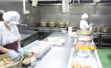 小鍋で炊き上げるのが味の秘訣