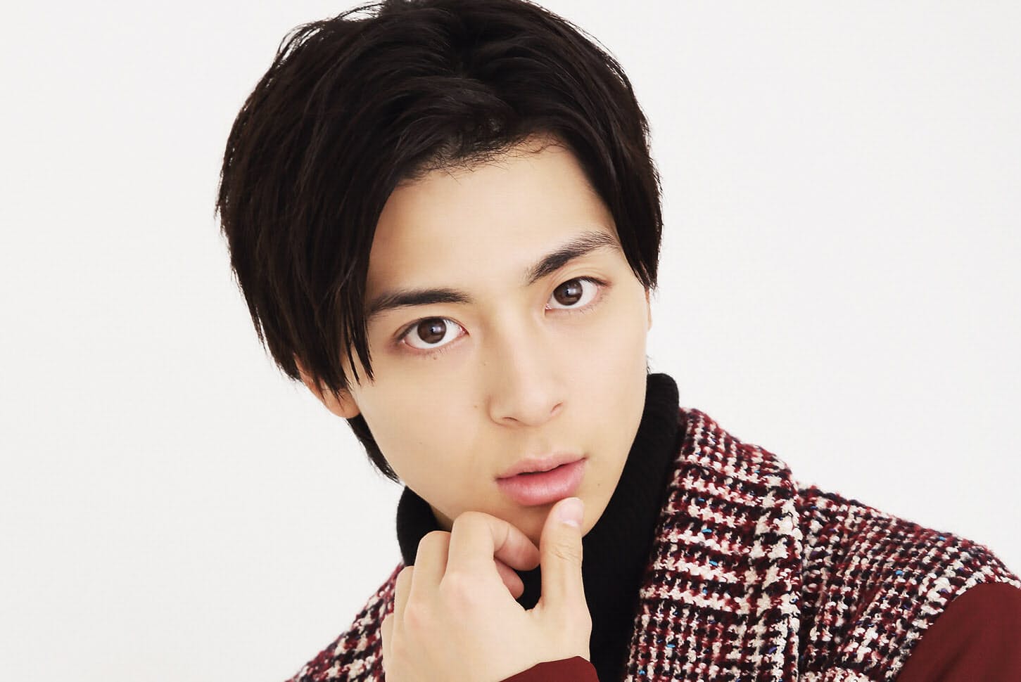 純粋に仕事が楽しくなってきた実感 高杉真宙 若手男優の成長株 俳優としての目覚め Nikkei Style 純粋に仕事が楽しくなってきた実感 高杉真宙 若手男優の成長株 俳優としての目覚め Nikkei Style