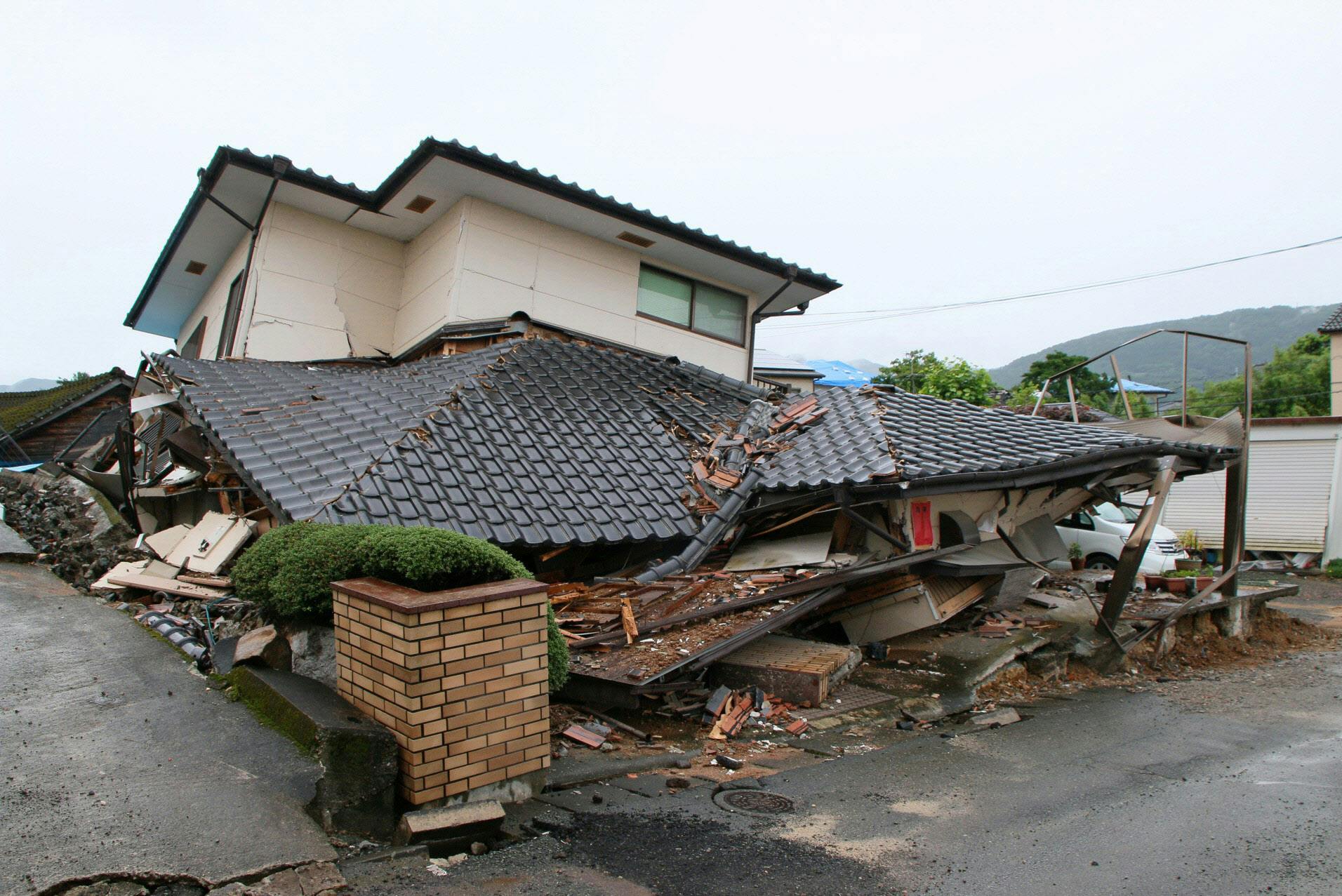 地震災害への備えは 建物倒壊や火災の危険度を点検 Nikkei Style