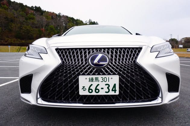 Lsはだんだん売れなくなってきていた レクサスlsの大胆挑戦 目指したのはボン Nikkei Style Lsはだんだん売れなくなってきていた レクサスlsの大胆挑戦 目指したのはボン Nikkei Style