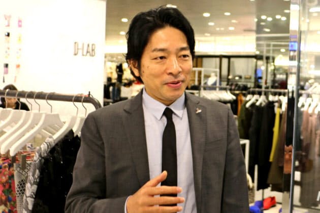 百貨店婦人服売り場が代に好評 50歳部長の集客術 Nikkei Style 百貨店婦人服売り場が代に好評 50歳部長の集客術 Nikkei Style