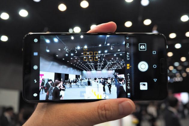 夏の新スマホは複数カメラ搭載 写真と動画同時撮影も Nikkei Style 夏の新スマホは複数カメラ搭載 写真と動画同時撮影も Nikkei Style