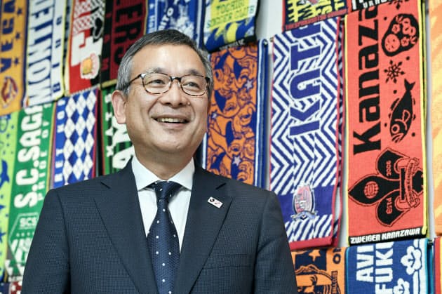 選手と交わした 4つの約束 チェアマンは元リク Jリーグの縄張り主義壊す Nikkei Style 選手と交わした 4つの約束 チェアマンは元リク Jリーグの縄張り主義壊す Nikkei Style
