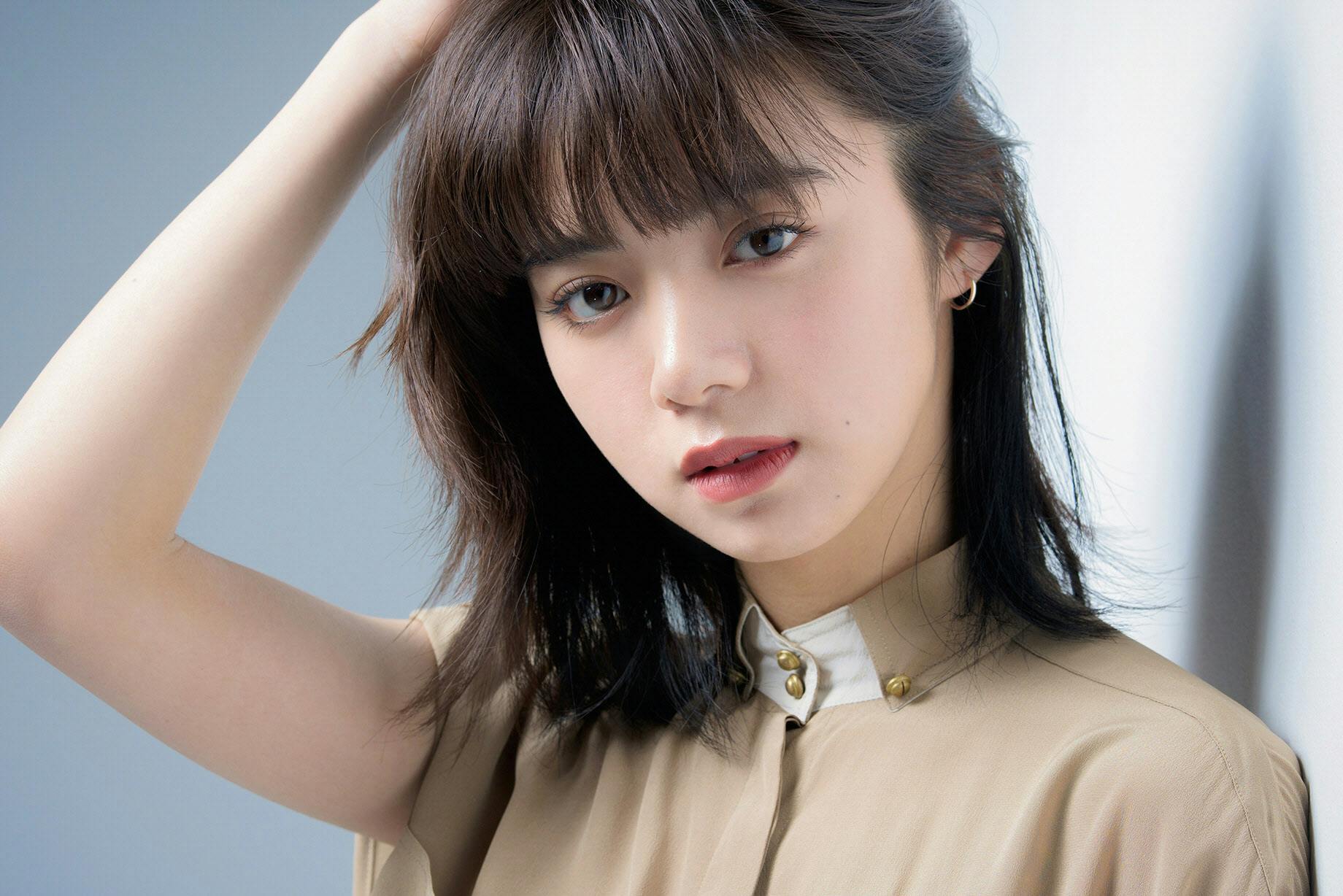 池田エライザはこじらせ女子 本とギターで幸せ Mono Trendy Nikkei Style