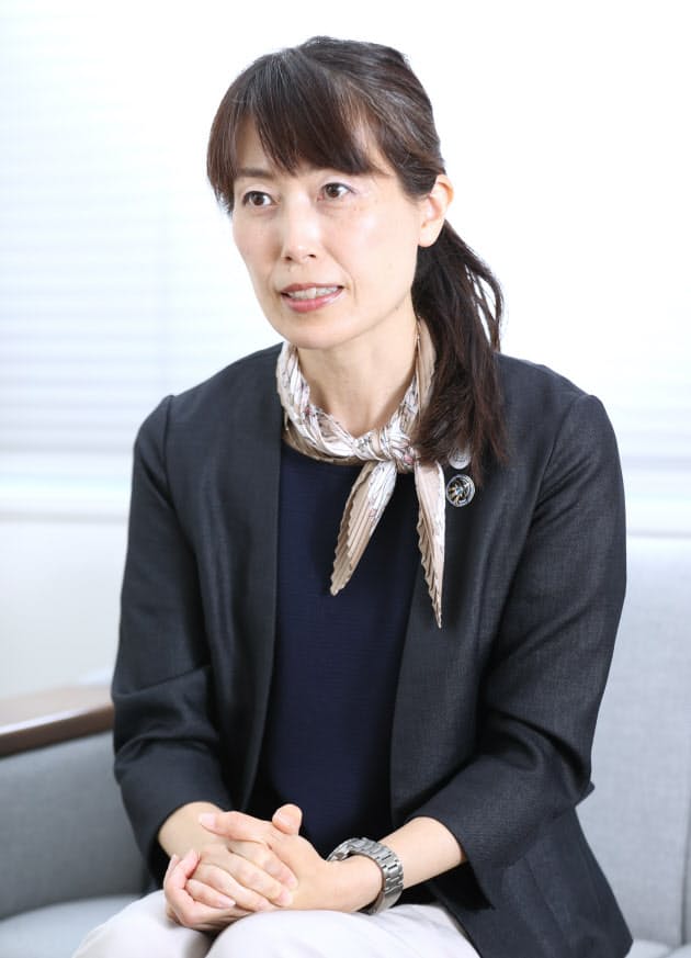 リケジョの刺激が夢の一歩 山崎直子氏のお茶高時代 出世ナビ Nikkei Style