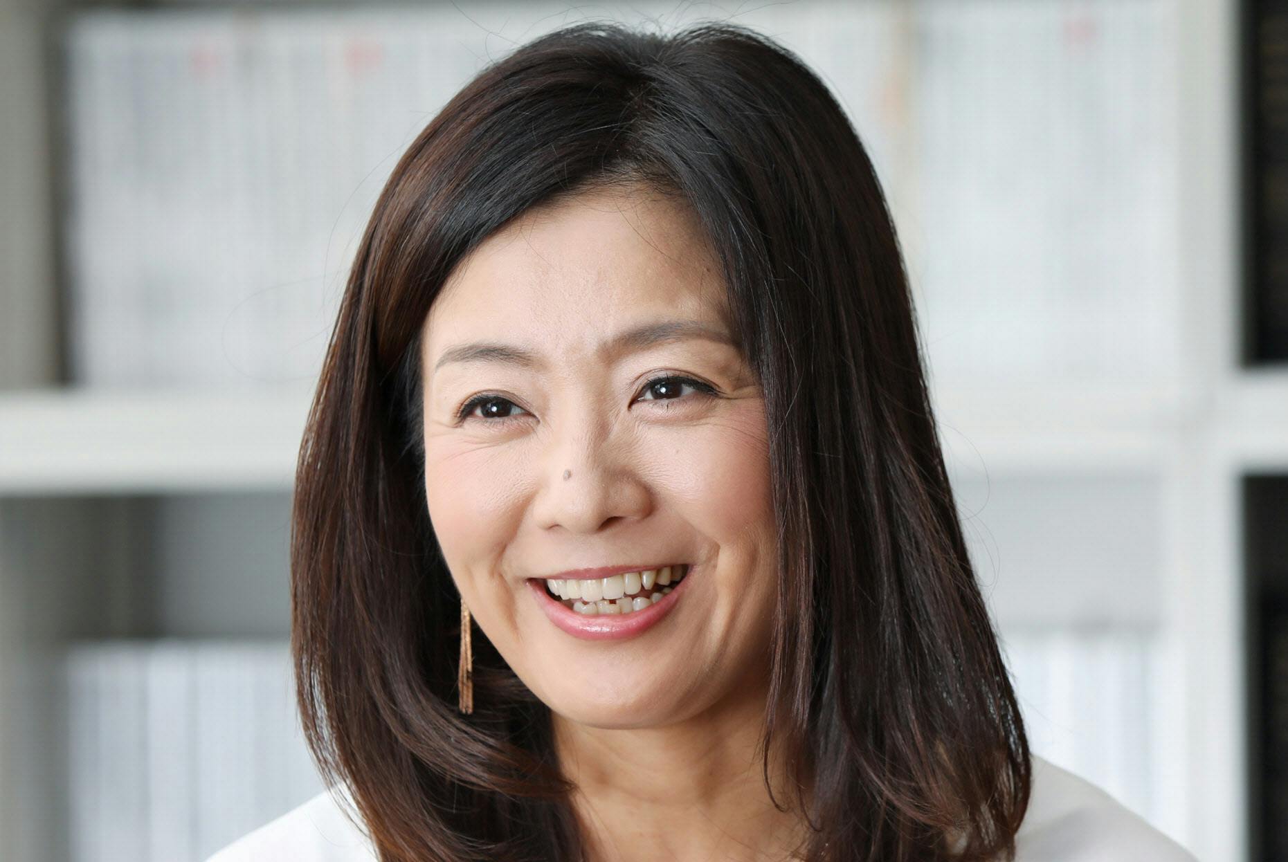 弁護士 菊間千乃さん 父の おまえはすごい 力に nikkei style