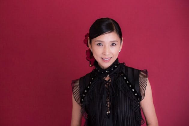 黒木瞳 輝きの秘訣 人生はどの季節も素晴らしい Nikkei Style 黒木瞳 輝きの秘訣 人生はどの季節も素晴らしい Nikkei Style