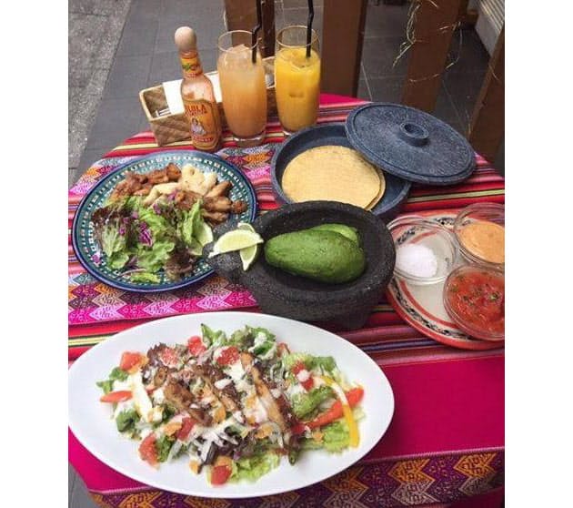 大きなアボカドをお腹いっぱい食べられるメキシコ料理店 食べる美容液 アボカド Nikkei Style 大きなアボカドをお腹いっぱい食べられるメキシコ料理店 食べる美容液 アボカド Nikkei Style