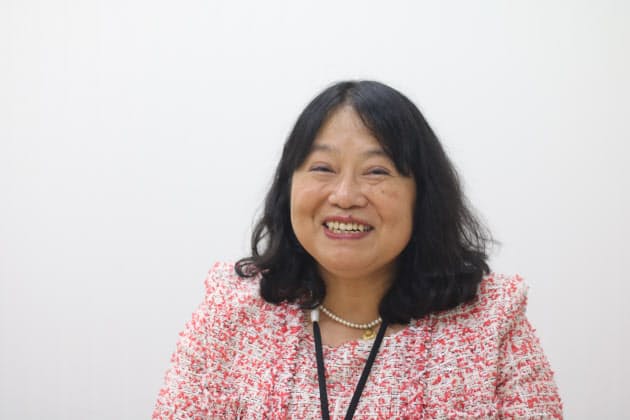 ゴーン氏も説き伏せた すご腕 女性広報の対話力 Nikkei Style ゴーン氏も説き伏せた すご腕 女性広報の対話力 Nikkei Style