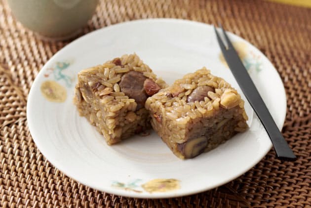 甘栗のおこわ菓子 黒砂糖の甘み広がり むっちり美味 Nikkei Style 甘栗のおこわ菓子 黒砂糖の甘み広がり むっちり美味 Nikkei Style
