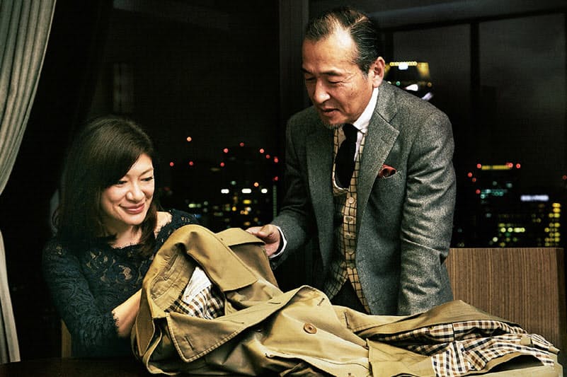 コートは男の紋章 粋なコート姿とその着こなし Nikkei Style コートは男の紋章 粋なコート姿とその着こなし Nikkei Style