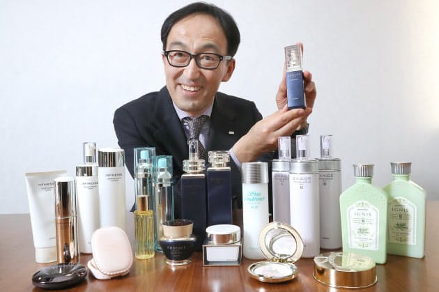 化粧品で広げる 美 の文化 販売店絞り希少性演出 Nikkei Style 化粧品で広げる 美 の文化 販売店絞り希少性演出 Nikkei Style