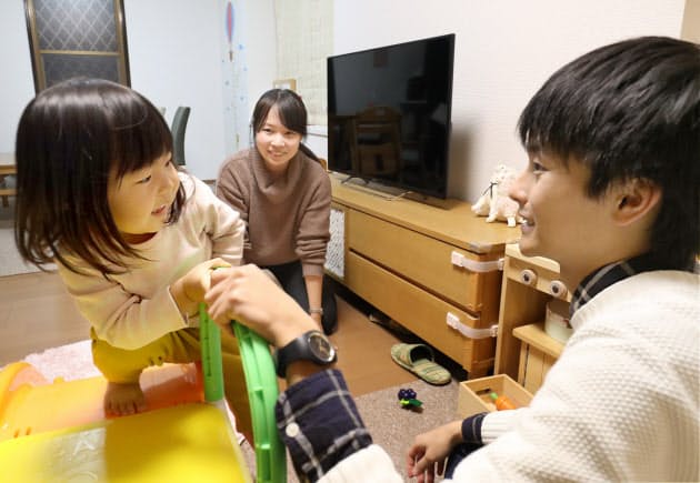 共働きの子育て 学生がインターン体験 働く現実学ぶ Woman Smart Nikkei Style